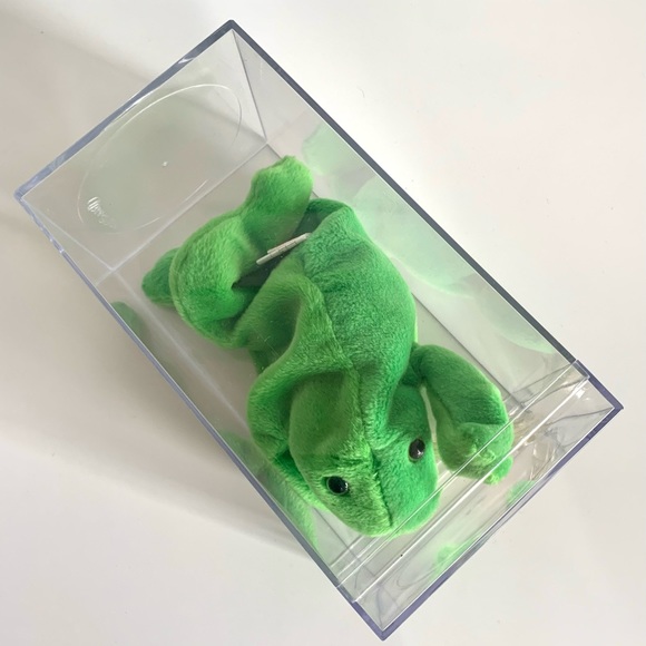 Ty Beanie Babies “Legs” the frog - Picture 3 of 5